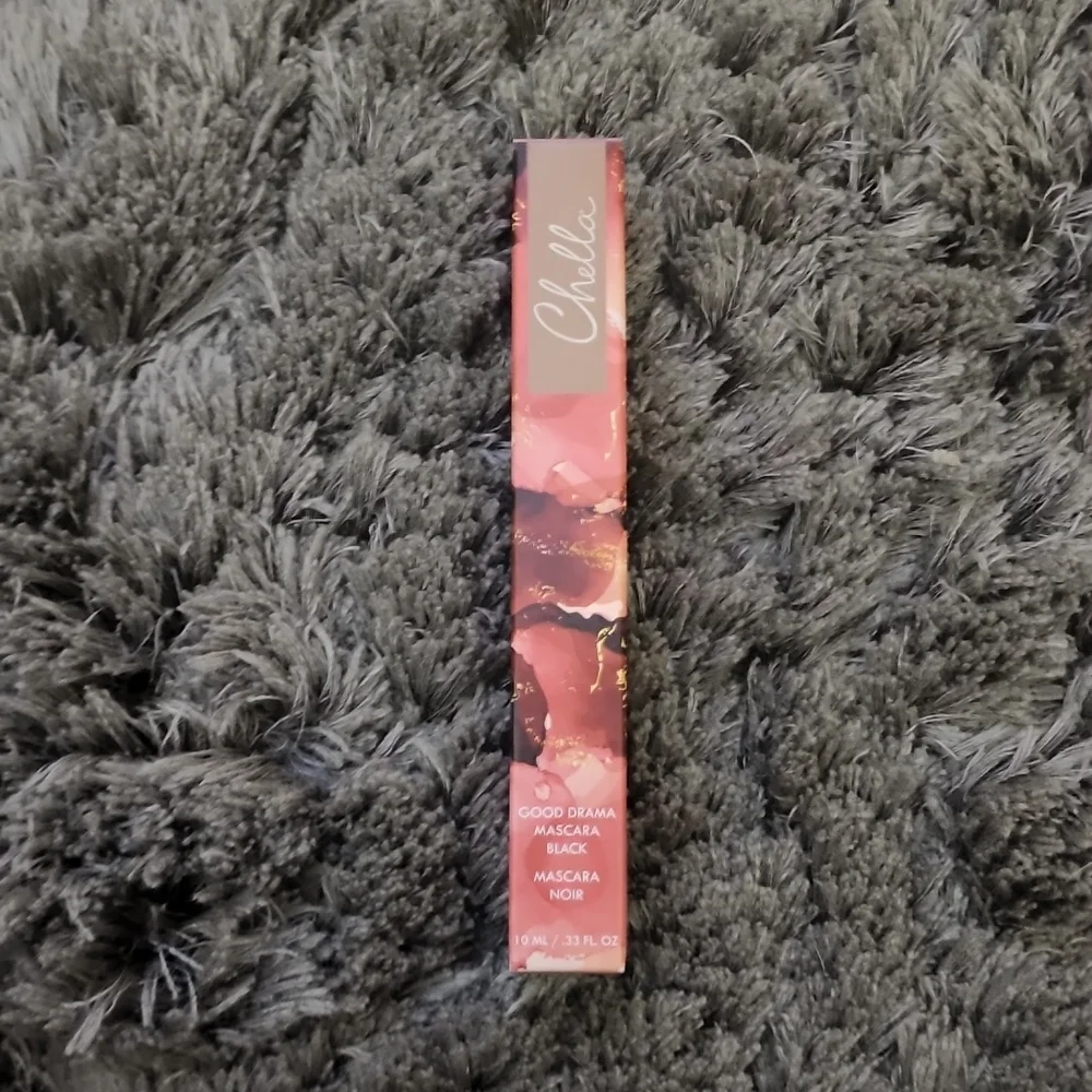 New CHELLA Good Drama Mascara in Black